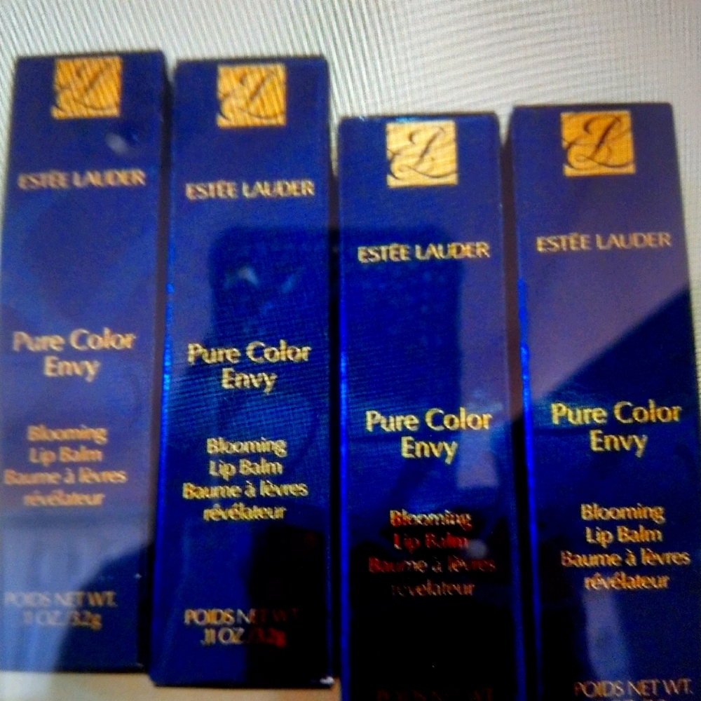 Estee Lauder lip balm bundles